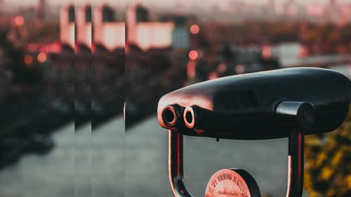 binoculars with pulse