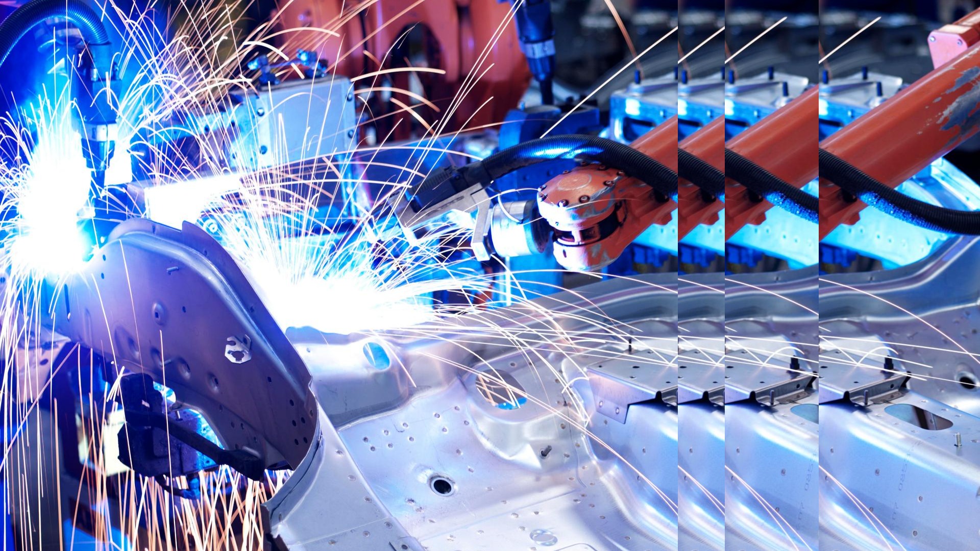 Robots manufacturing with pulse