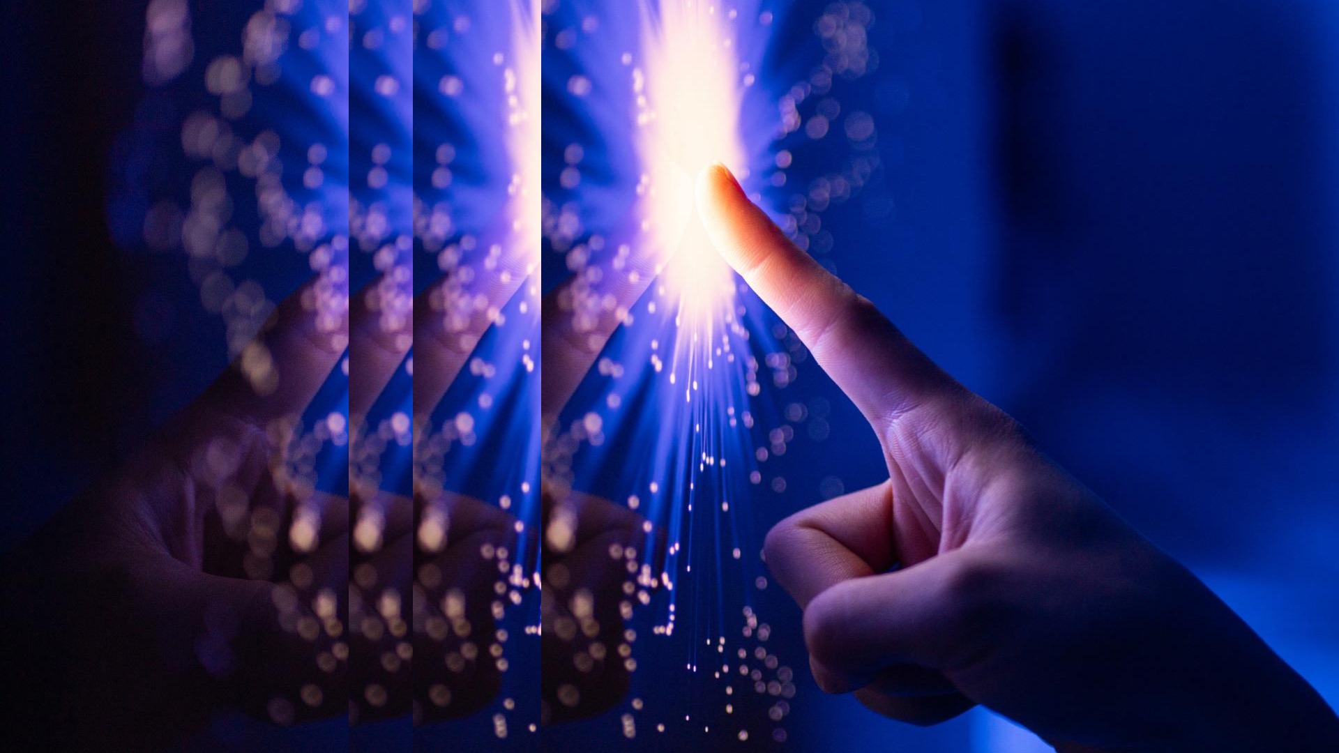 touching optical fiber with pulse