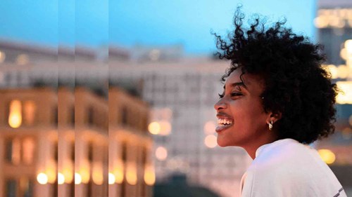 woman city with pulse