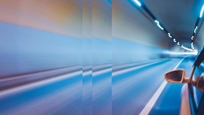 vehicle in a tunnel with pulse