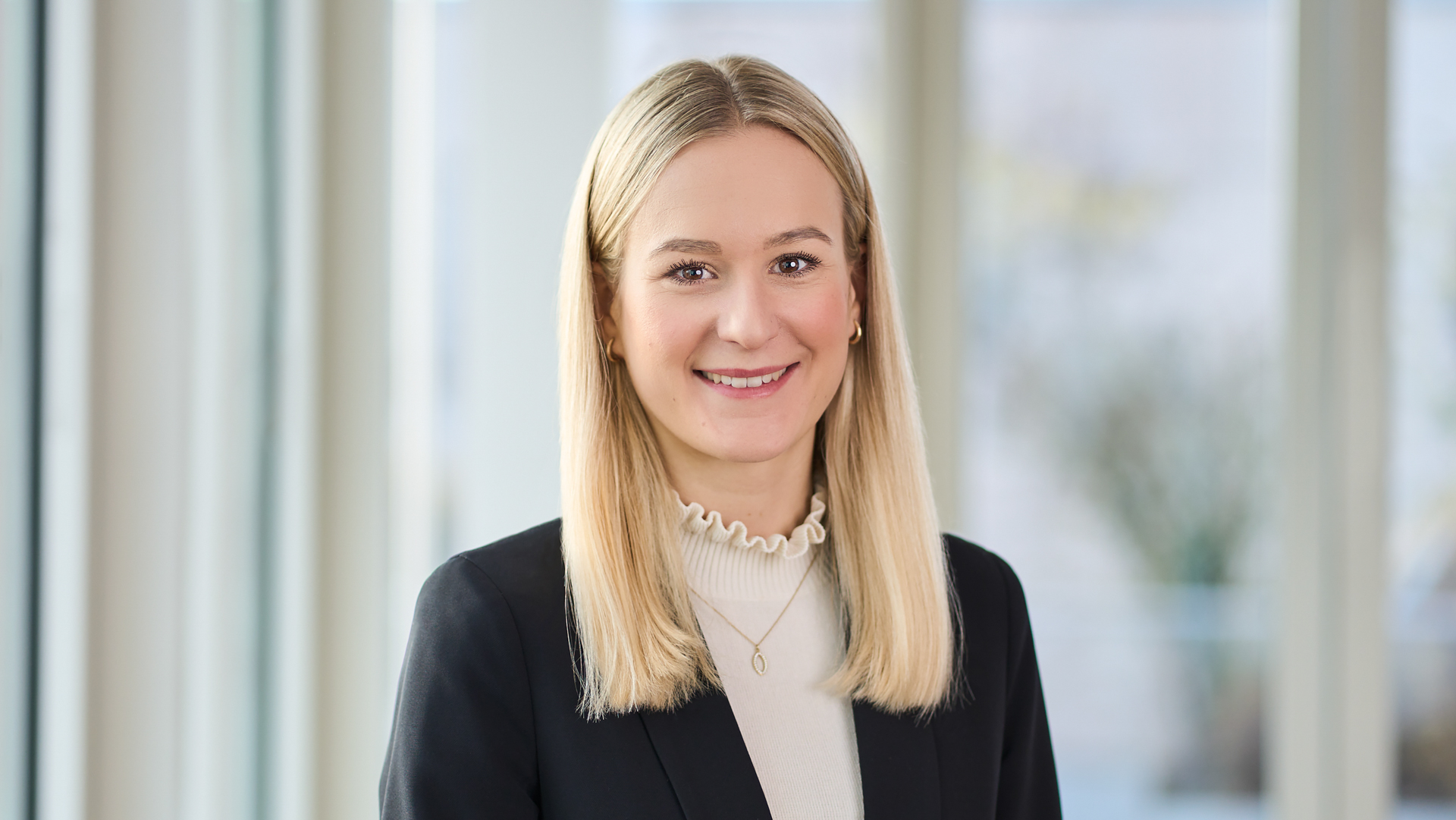 Portrait Hanna Faillard