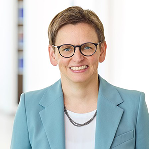 Dr. Bärbel Sachs, Noerr
