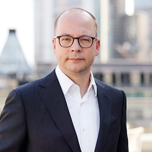 Dr. Nikolai Warneke, Noerr