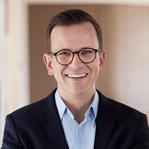 Lorenz W. Jarass